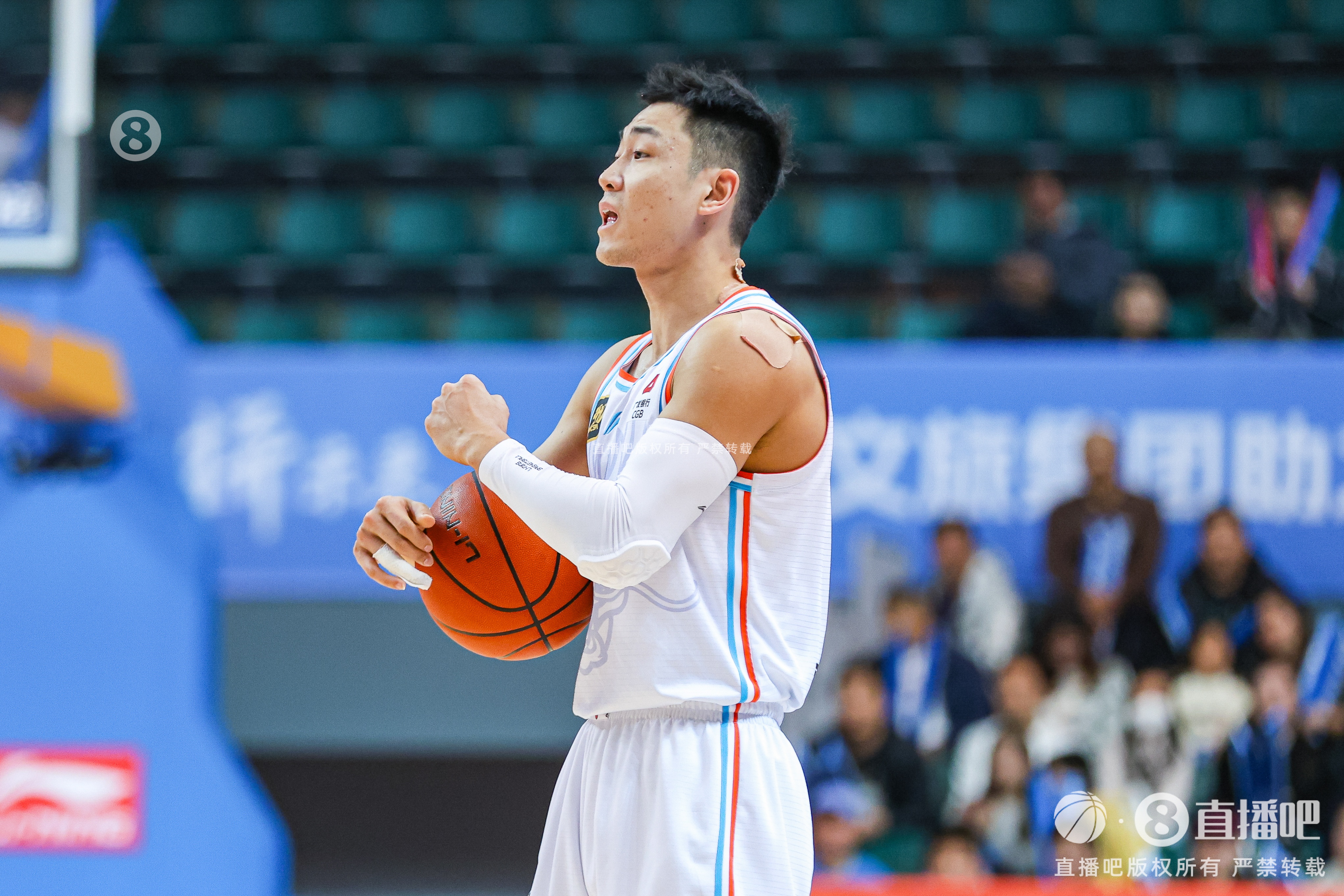鲁媒:山西队又来新外援 山东男篮明晚主场面临苦战